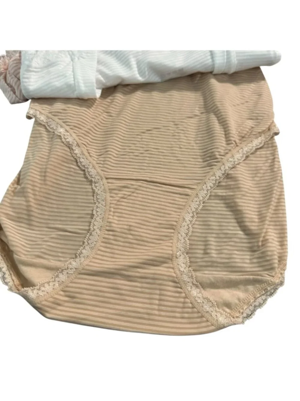 Vanity Fair Radiant Light Luxe Brief Underwear Stretch Lace Waistband 3-Pack 2XL